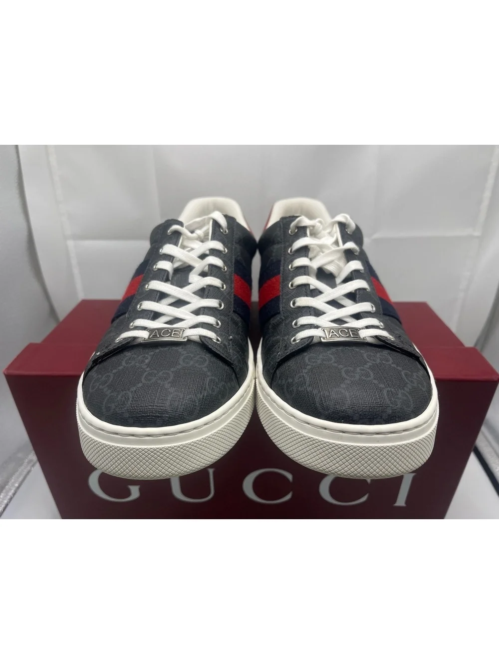 Gucci Mens Monogram New Ace GG Supreme Low Top Sneakers size 10 US Men’s